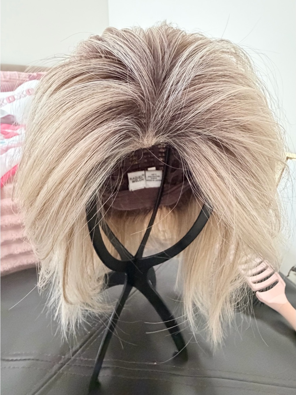 Layered Women's Wig in Natural Ash Blonde Big Time by Raquel Welch - Picture 7 of 10